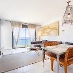 بيت للعطل Duplex Jlc